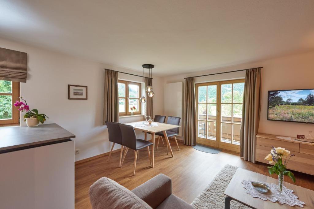 Haus Schmiederer Apartamento Reit im Winkl Exterior foto