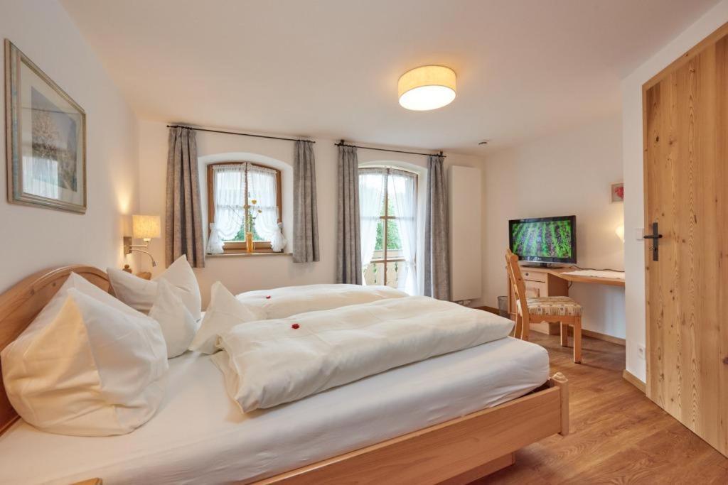 Haus Schmiederer Apartamento Reit im Winkl Exterior foto